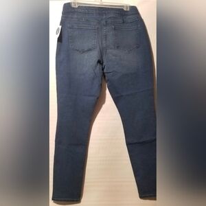 Super skinny pull-on jeggings